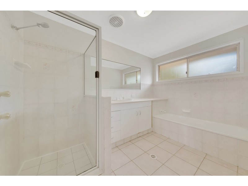 27 Aluminium Drive, Tannum Sands QLD 4680