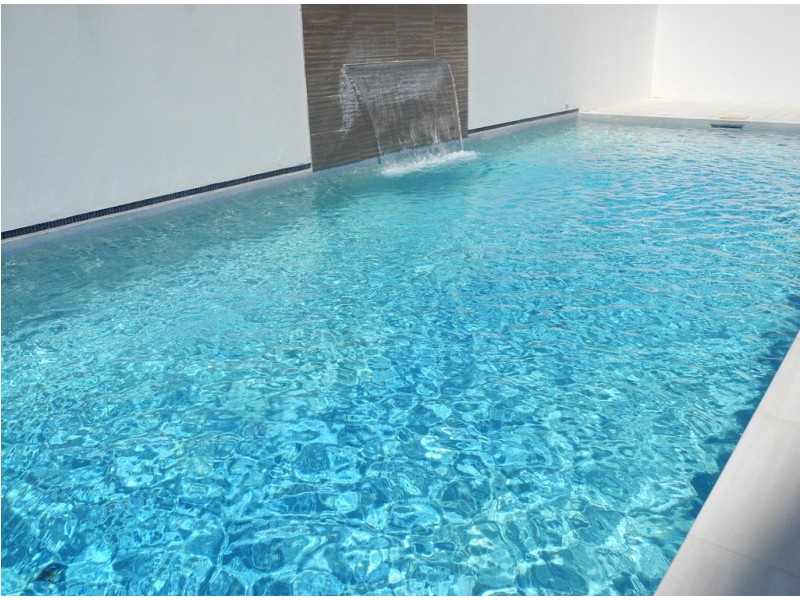 4/2 THE PROMENADE, Boyne Island QLD 4680