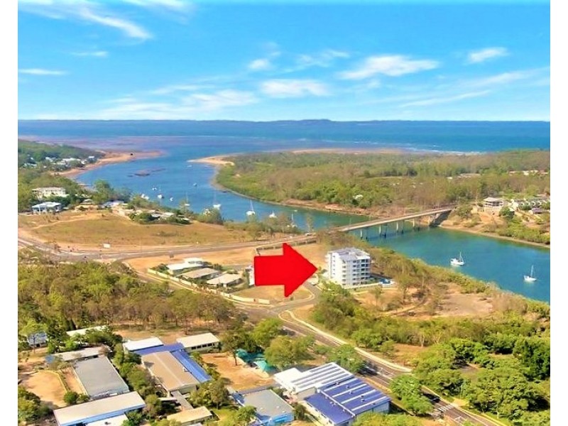 4/2 The Promenade, Boyne Island QLD 4680