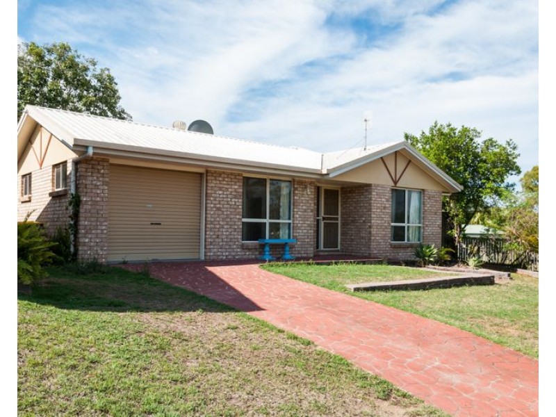 30 Carinya Drive, Clinton QLD 4680