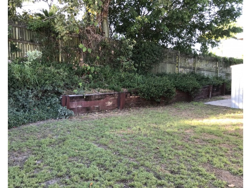 30 Carinya Drive, Clinton QLD 4680