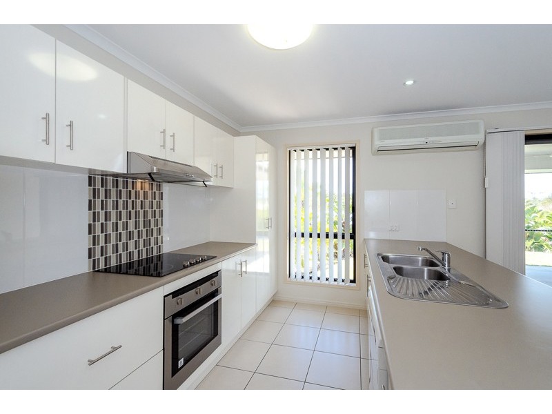 2 Bessie Court, Boyne Island QLD 4680