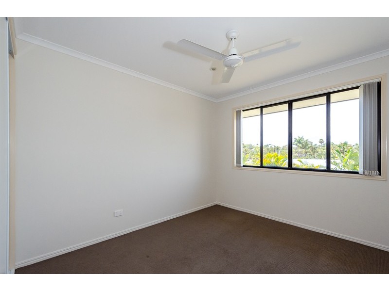 2 Bessie Court, Boyne Island QLD 4680
