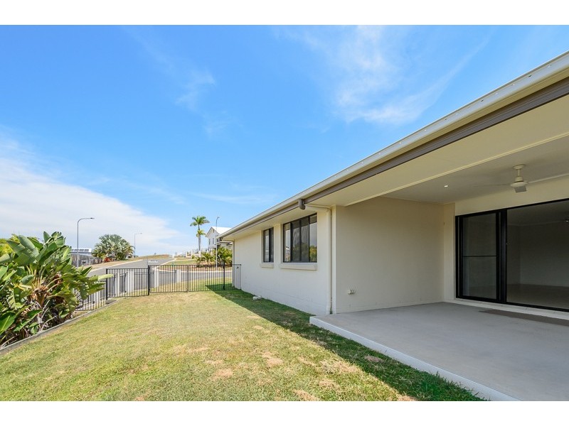 2 Bessie Court, Boyne Island QLD 4680