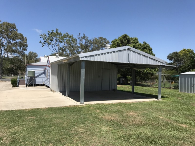 15 DOUGALL STREET, Bororen QLD 4678