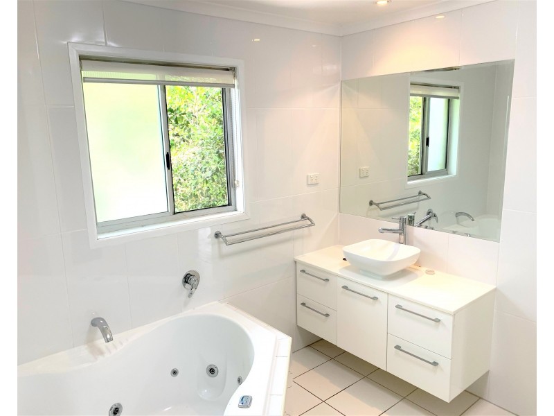 40 Langdon Street, Tannum Sands QLD 4680