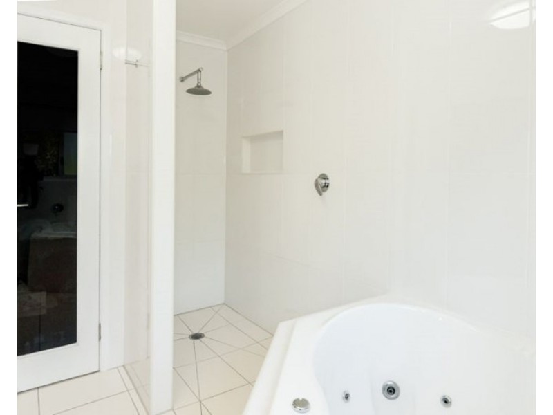 40 Langdon Street, Tannum Sands QLD 4680