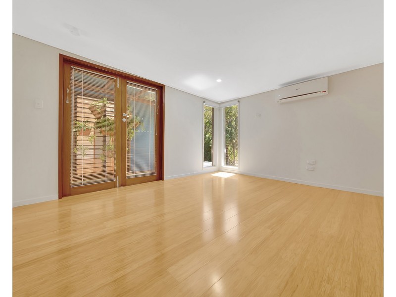 5 Elizabeth Street, Tannum Sands QLD 4680