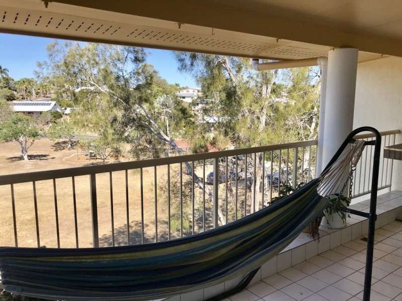 11/4 Pittsbay Court, Boyne Island QLD 4680