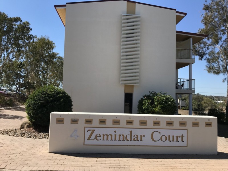 11/4 Pittsbay Court, Boyne Island QLD 4680