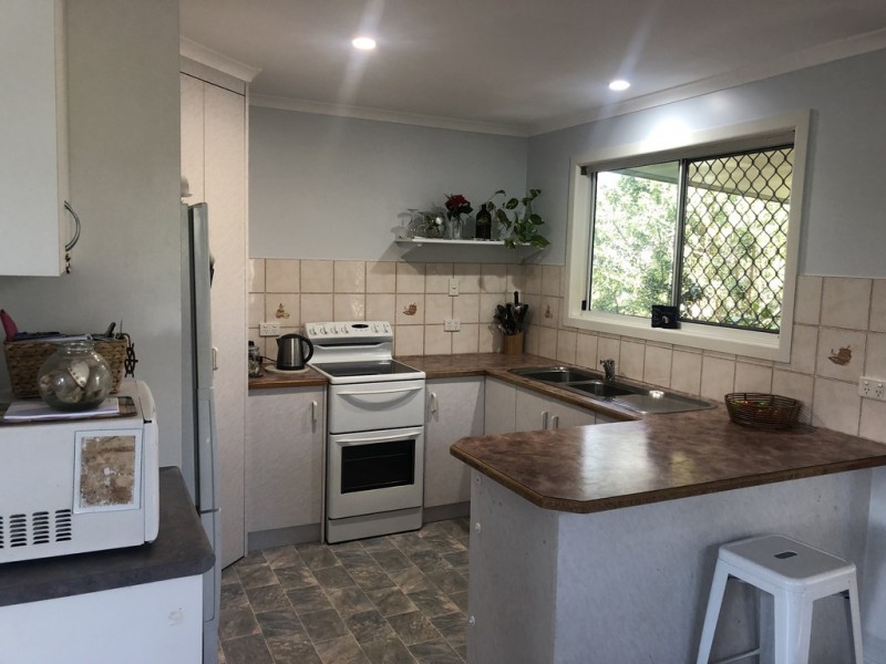 13 Edward Street, Boyne Island QLD 4680