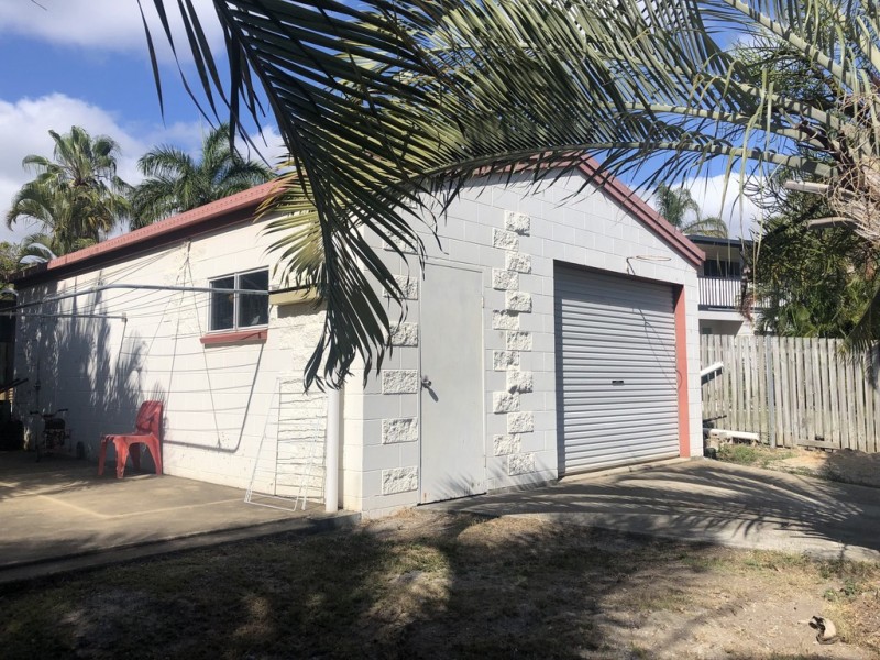 13 Edward Street, Boyne Island QLD 4680