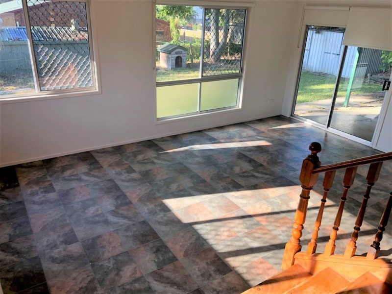 6 Hayes Avenue, Boyne Island QLD 4680