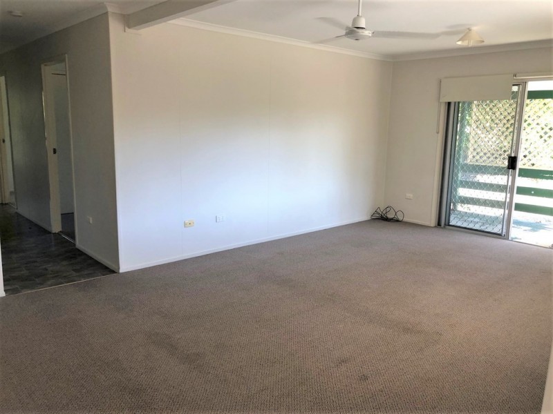 6 Hayes Avenue, Boyne Island QLD 4680