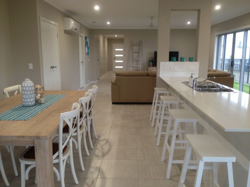 23 LENTHALL STREET, Boyne Island QLD 4680