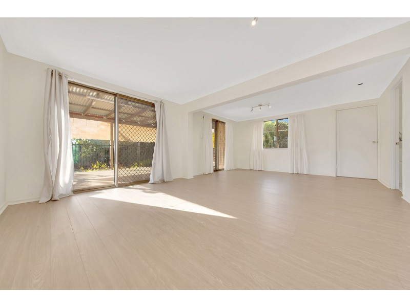 5 Marina Avenue, Boyne Island QLD 4680