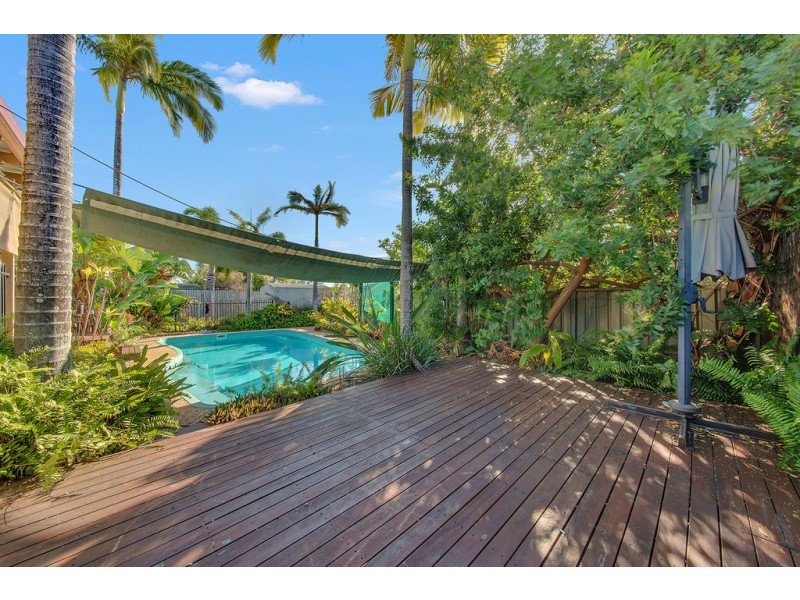 5 Marina Avenue, Boyne Island QLD 4680