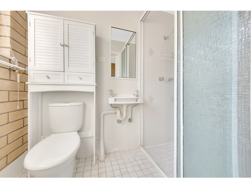 24 YUKANA STREET, Boyne Island QLD 4680