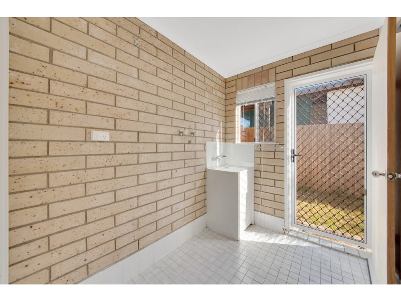 24 YUKANA STREET, Boyne Island QLD 4680