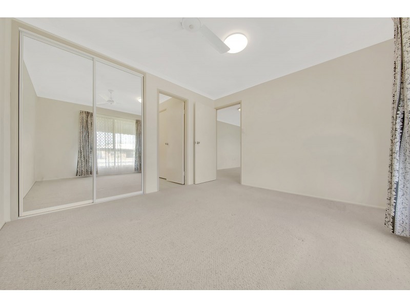 4 Ballook Street, Boyne Island QLD 4680