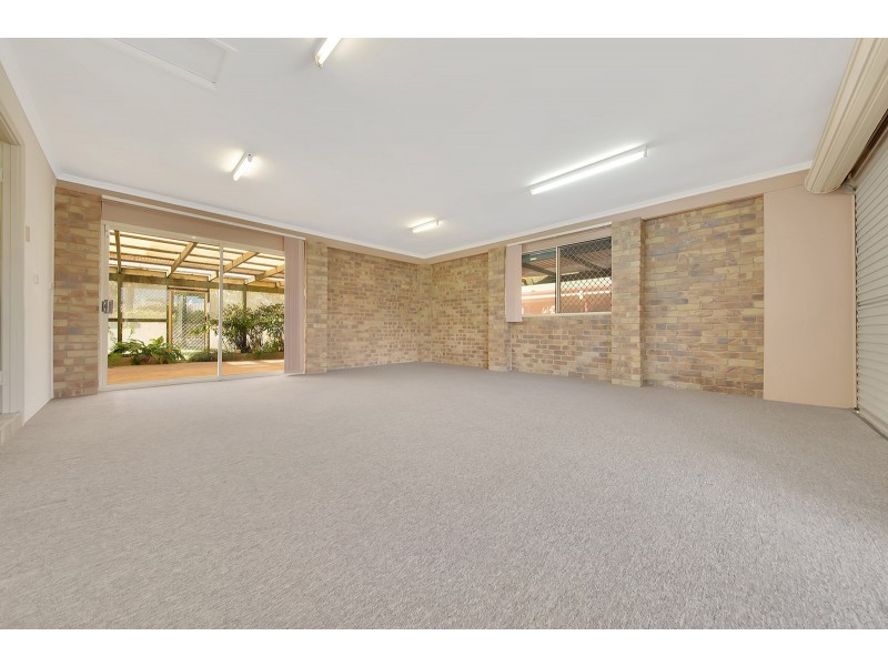 4 Ballook Street, Boyne Island QLD 4680