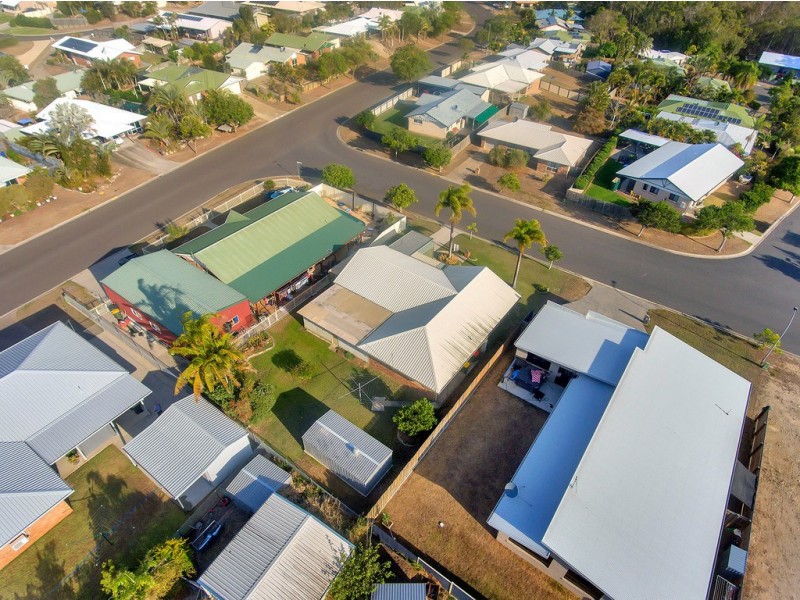 4 Ballook Street, Boyne Island QLD 4680