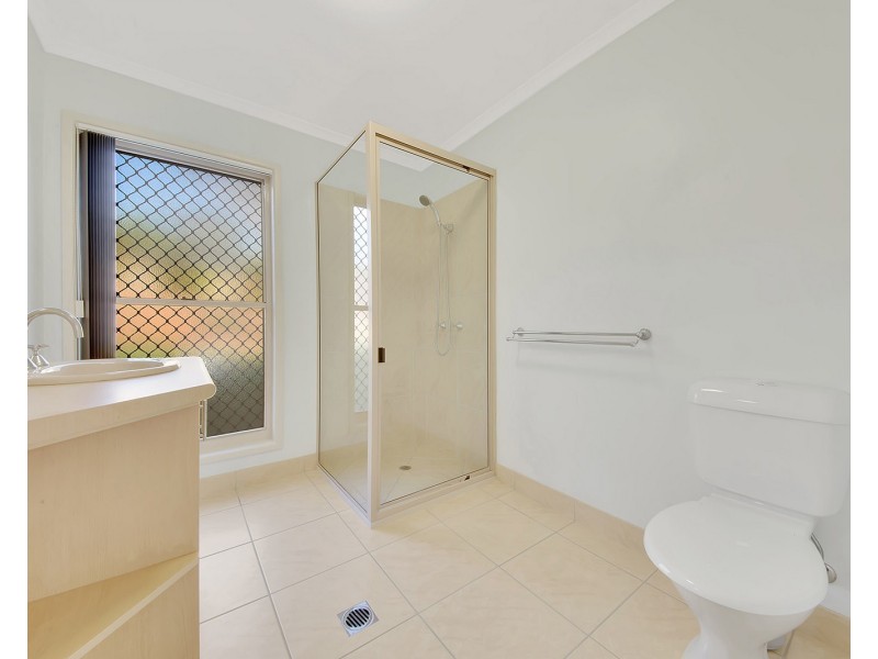 46 Golf view Drive, Boyne Island QLD 4680