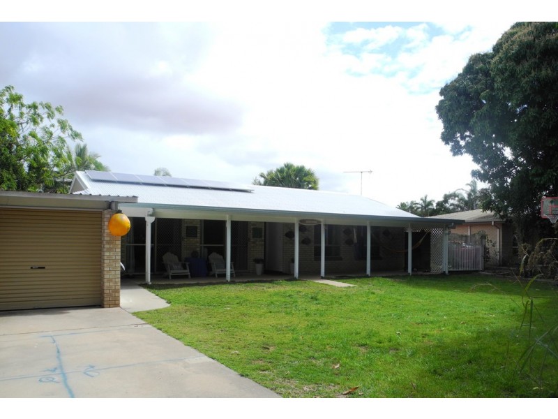 17 Alkina Crescent, Boyne Island QLD 4680
