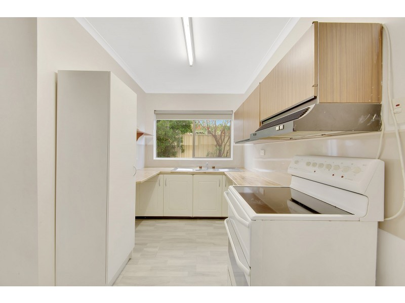 13 Salgado Street, Boyne Island QLD 4680