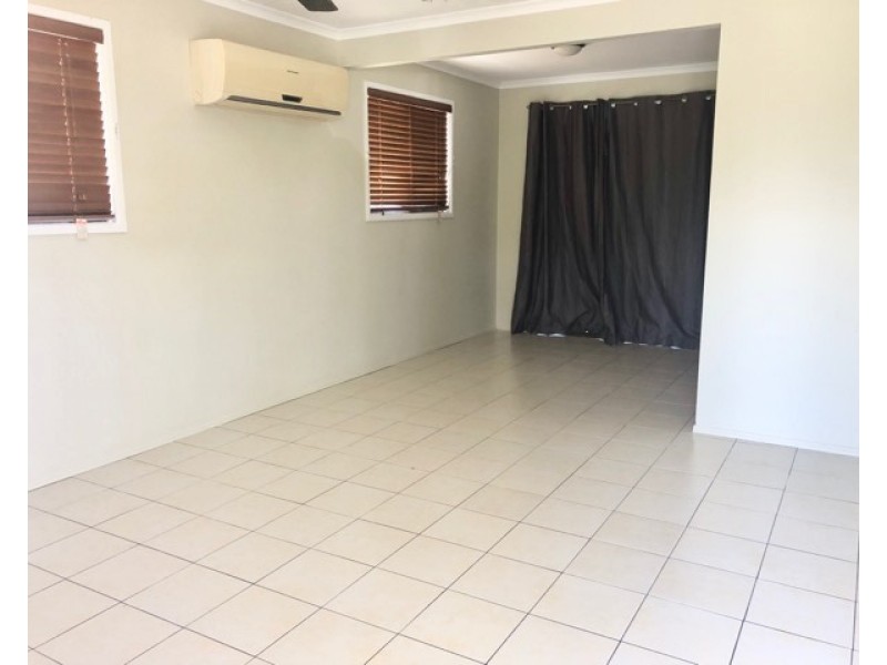 14 Hoskyn Court, Clinton QLD 4680