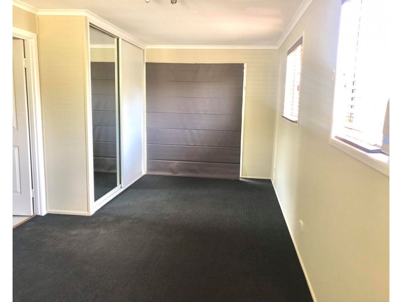 14 Hoskyn Court, Clinton QLD 4680