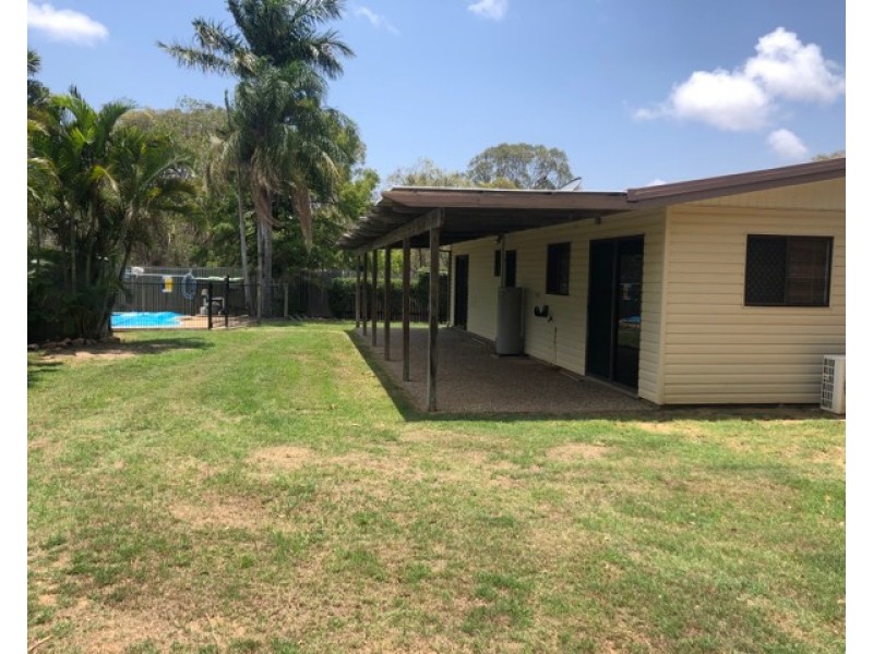 14 Hoskyn Court, Clinton QLD 4680