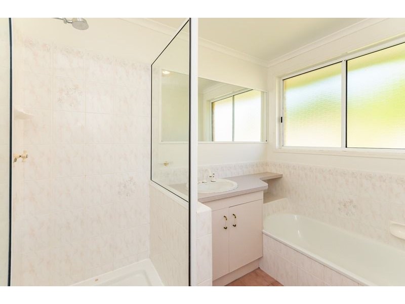 33 BELTANA DRIVE, Boyne Island QLD 4680