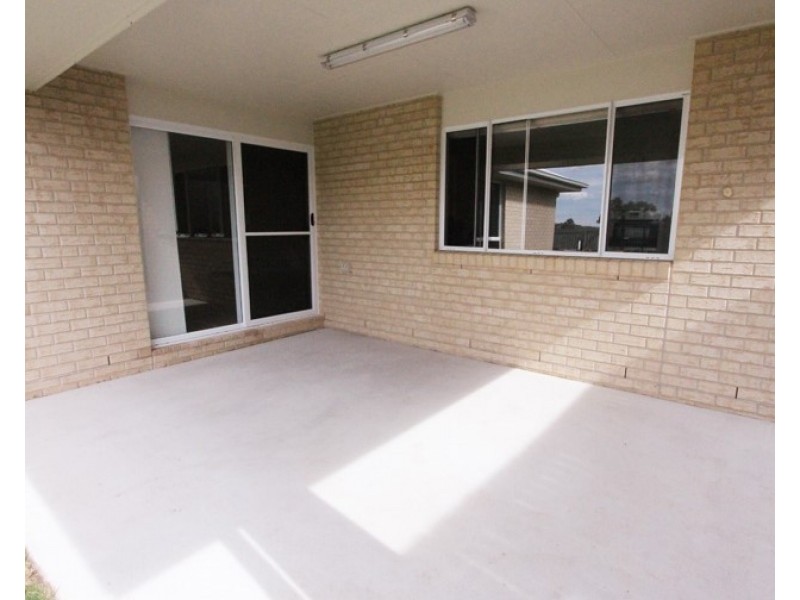 37 Koowin Drive, Kirkwood QLD 4680