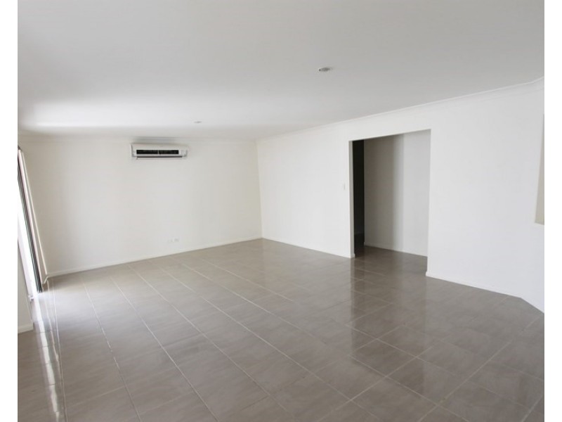 37 Koowin Drive, Kirkwood QLD 4680