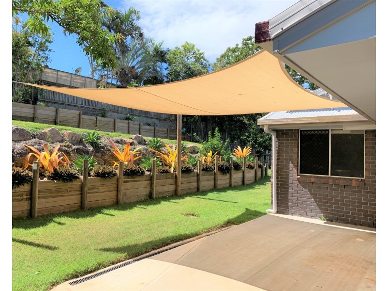 10 Curtis Avenue, Boyne Island QLD 4680