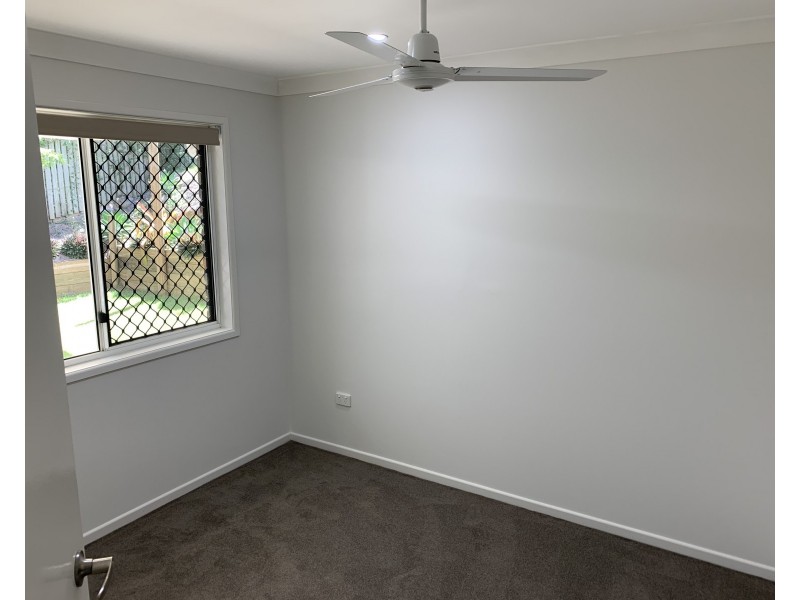 10 Curtis Avenue, Boyne Island QLD 4680