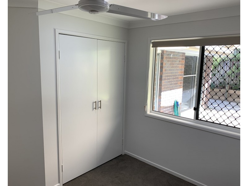 10 Curtis Avenue, Boyne Island QLD 4680