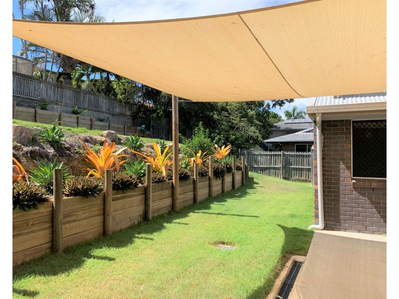 10 Curtis Avenue, Boyne Island QLD 4680