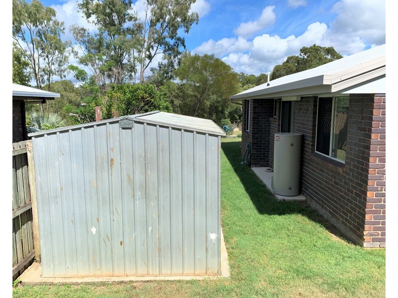 10 Curtis Avenue, Boyne Island QLD 4680