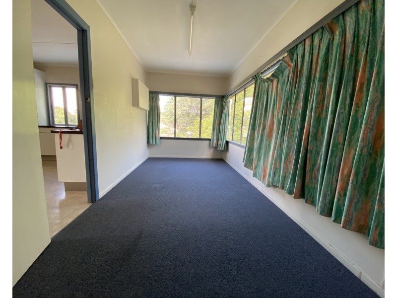 9 Margaret Street, South Gladstone QLD 4680
