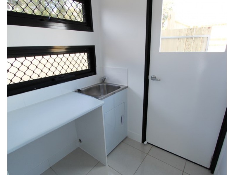17 Stewart Street, West Gladstone QLD 4680