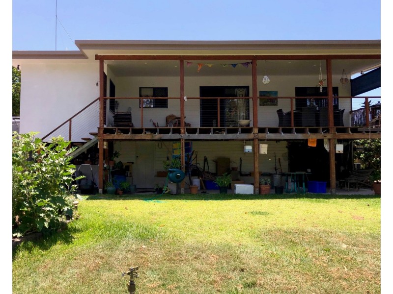14 School Street, Tannum Sands QLD 4680