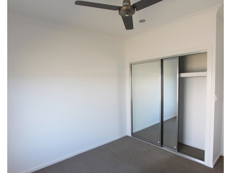 3 Windjana Court, New Auckland QLD 4680