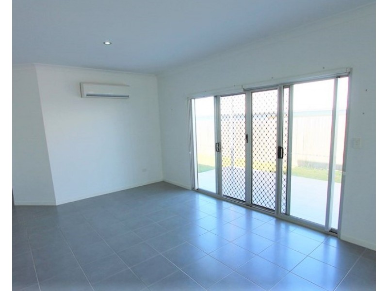 3 Windjana Court, New Auckland QLD 4680