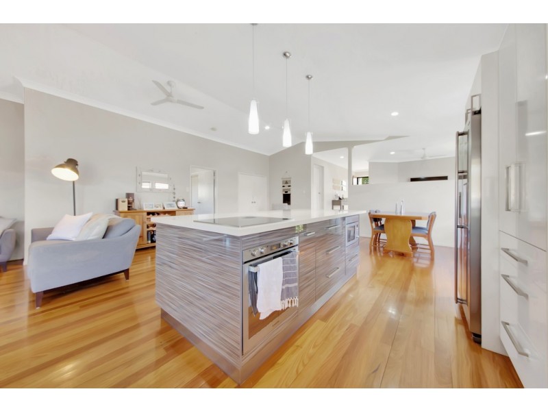 16 Douglas Street, Tannum Sands QLD 4680