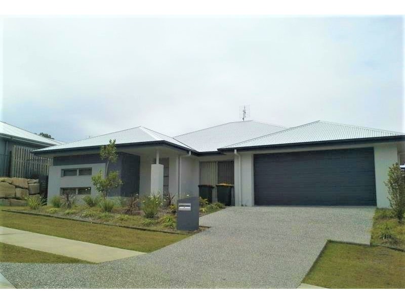 4 Josephine Street, Boyne Island QLD 4680