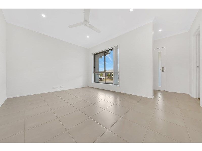 4 Josephine Street, Boyne Island QLD 4680