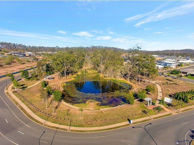 4 Josephine Street, Boyne Island QLD 4680