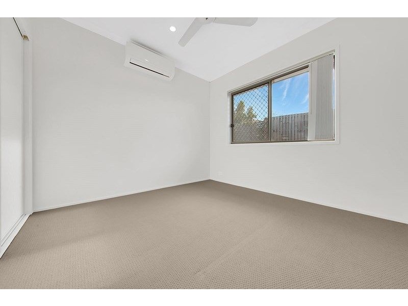 4 Josephine Street, Boyne Island QLD 4680